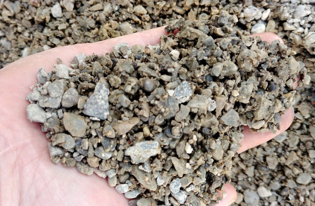 1/4" Chip HPB Dirt Cheap Soil, Aggregates, Grass Seed, Mulch